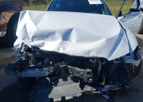 2024 Lexus Is 300 z USA, uszkodzony, nr VIN JTHCA1D29R5129137